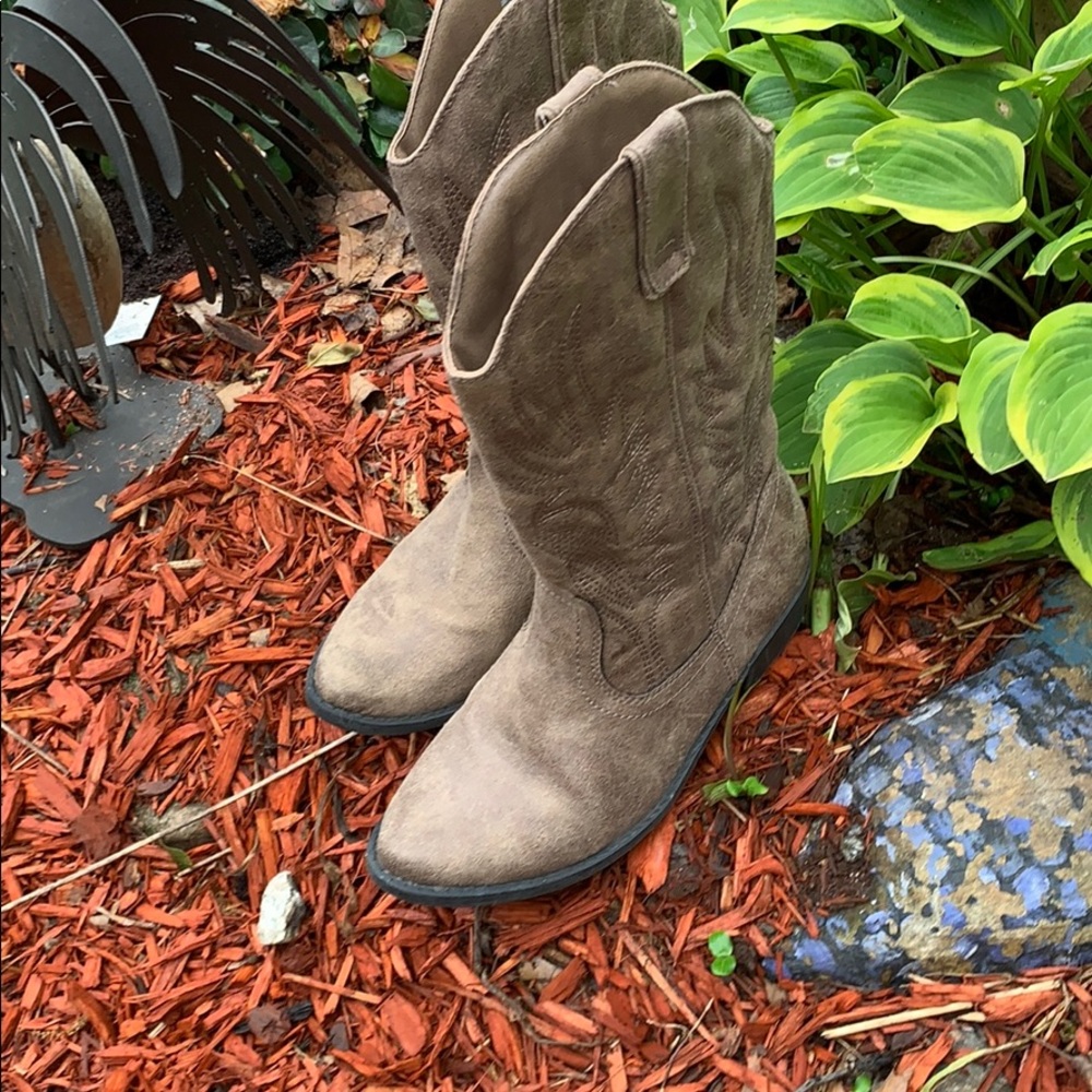 👧 western boots